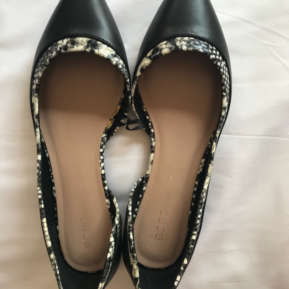 BCBGeneration Faux Leather Flats 6M